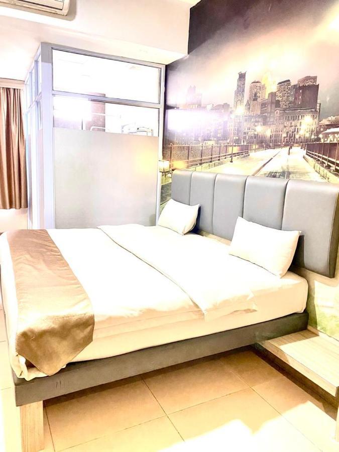 Os Hotel Tanjung Uncang Sagulung Kültér fotó