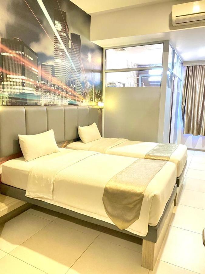 Os Hotel Tanjung Uncang Sagulung Kültér fotó